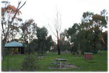 Lake Waranga Caravan Park & Holiday Camp - Tourism Hervey Bay 1