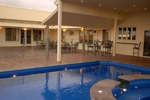 Ledcourt Waters - Hervey Bay Accommodation 8