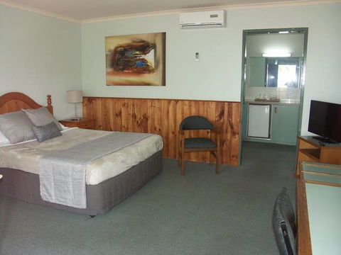Melaleuca Motel - Hervey Bay Accommodation 2
