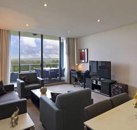 Meriton Serviced Apartments Danks Street Waterloo - Hervey Bay Accommodation