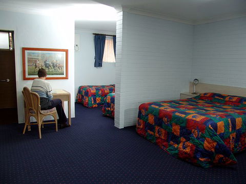 NOAH'S Mid City Motor Inn - Hervey Bay Accommodation 3