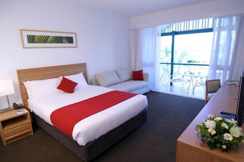 Novotel Twin Waters Resort Sunshine Coast - Hervey Bay Accommodation 9