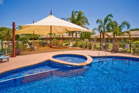 Paradise Lakes Motel - Hervey Bay Accommodation 0