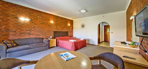 Paradise Lakes Motel - Hervey Bay Accommodation 3