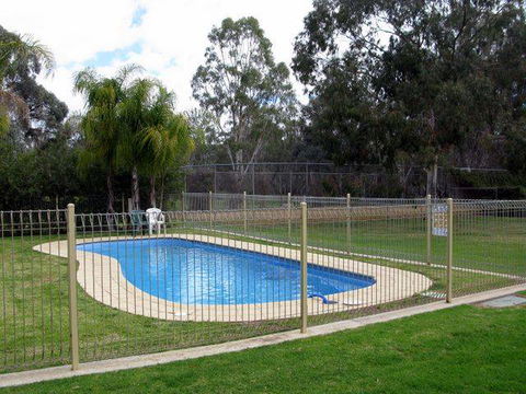 Pioneer Tourist Park - Hervey Bay Accommodation 0