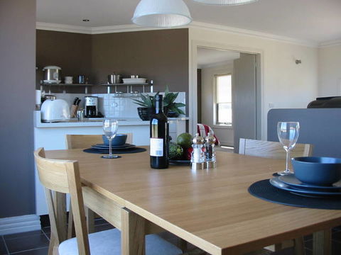 Portside Links - Hervey Bay Accommodation 0