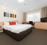 Premier Hotel  Apartments - Tourism Hervey Bay