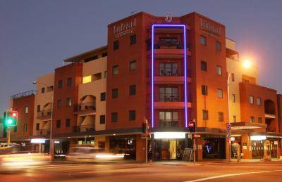 Quality Suites Boulevard On Beaumont Hotel - Hervey Bay Accommodation 2