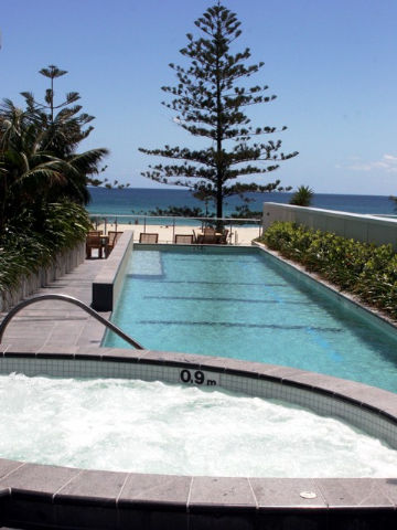 Reflections Coolangatta Beach - Hervey Bay Accommodation 1