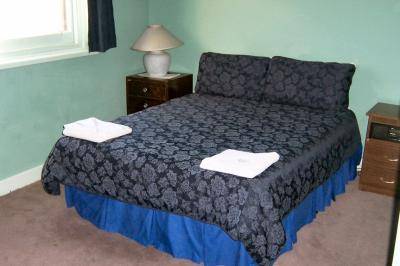 Reid's Guest House - Hervey Bay Accommodation 1