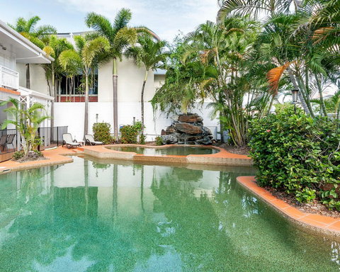 Ibis Styles Cairns - Hervey Bay Accommodation 1