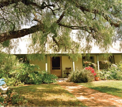 Rock Of Ages Cottage B&B - Hervey Bay Accommodation 2