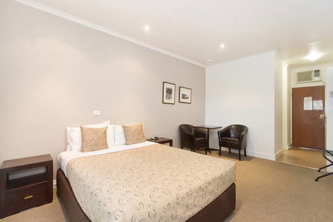 Sandhurst Motel - Hervey Bay Accommodation 1