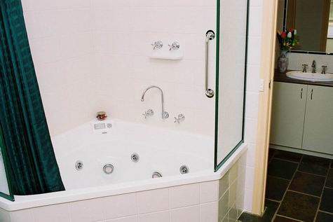 Serena Cottages - Hervey Bay Accommodation 12