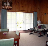 Shiralee Executive Cottages - Hervey Bay Accommodation
