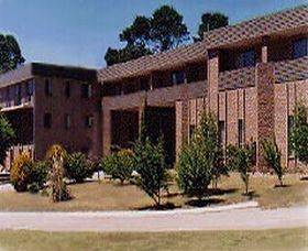 Southern Cross Motor Inn & Tourist Park - Hervey Bay Accommodation 1