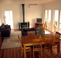 Strath Valley View B and B - Hervey Bay Accommodation