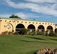 Tarcutta Halfway Motor Inn/Horse Hotel - Tourism Hervey Bay