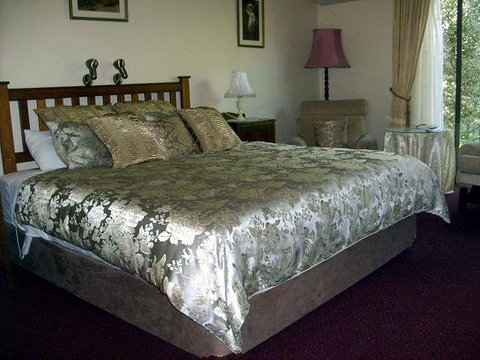The Noble Grape - Hervey Bay Accommodation 1