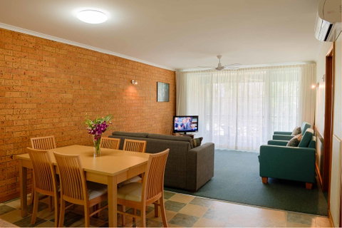 Vacation Village - Hervey Bay Accommodation 1
