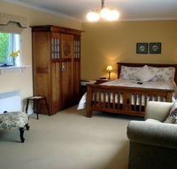 Walton House BB - Hervey Bay Accommodation