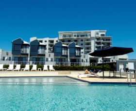 Assured Ascot Quays Apartment Hotel - Tourism Hervey Bay 0