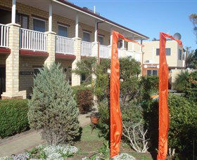 Baywatch Manor Augusta YHA - Hervey Bay Accommodation 0