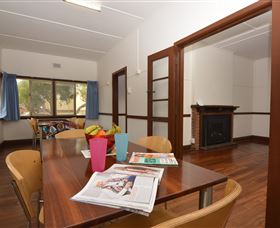 Governors Circle - Hervey Bay Accommodation 1