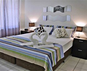 Absolute Beachfront Apartment - Tourism Hervey Bay 2