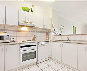 Absolute Beachfront Apartment - Tourism Hervey Bay 5
