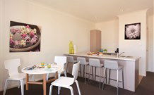 H Boutique Hotel - Pokolbin - Tourism Hervey Bay 2