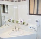 Hilltops Retreat Motor Inn - Young - Tourism Hervey Bay