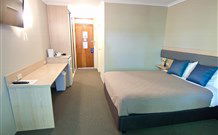 Lakeview Hotel Motel - Oak Flats - Hervey Bay Accommodation 0