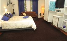 Retreat At Froog-Moore Park - Tamworth - Hervey Bay Accommodation 4