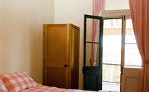 Royal Hotel Mandurama - Mandurama - Hervey Bay Accommodation 0