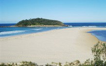 Tabourie Lake Motor Inn - Tabourie Lake - Hervey Bay Accommodation 1