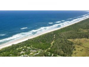 Wooyung Beach Holiday Park - Hervey Bay Accommodation 0