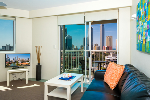 The Emerald Surfers Paradise - Hervey Bay Accommodation 9