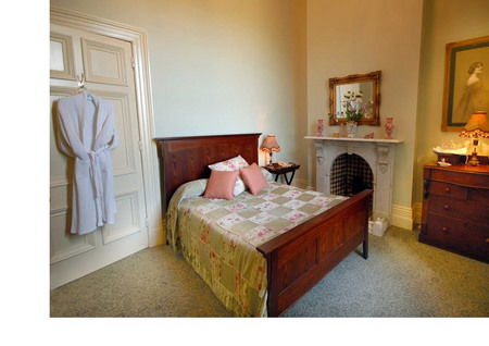 Rupertswood Mansion - Hervey Bay Accommodation 1
