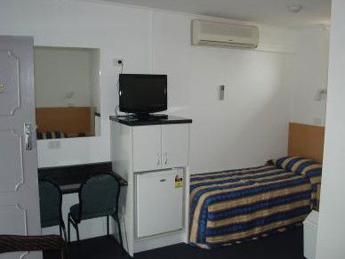 Tally Ho Motor Inn - Hervey Bay Accommodation 3