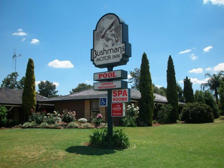 Bushmans Motor Inn - Hervey Bay Accommodation 0