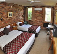 Log Cabin - Hervey Bay Accommodation