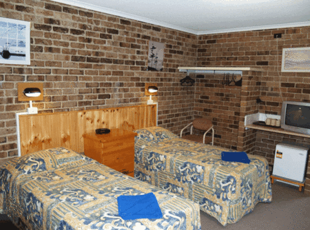 Acacia Snowy Motel - Hervey Bay Accommodation 1