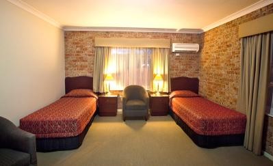 Endeavour Court Motor Inn - Hervey Bay Accommodation 5