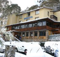 Bernti's Mountain Inn - Hervey Bay Accommodation