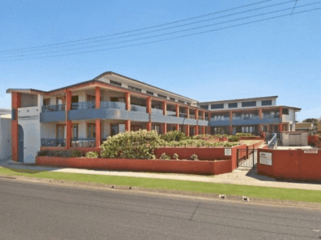 Lennox Point Holiday Apartments - Hervey Bay Accommodation