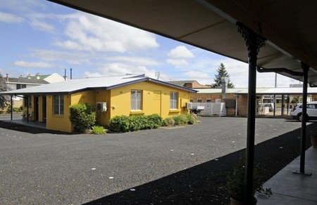 Amber Motel - Hervey Bay Accommodation 1