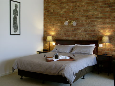 Federation Motor Inn - Hervey Bay Accommodation 0