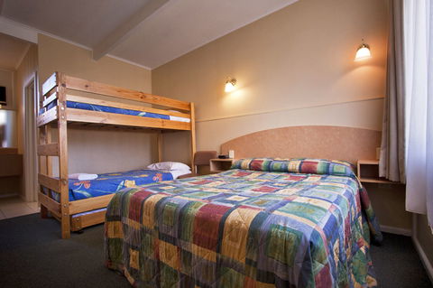 Parkville Motel - Hervey Bay Accommodation 1