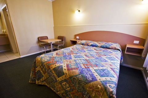 Parkville Motel - Hervey Bay Accommodation 3